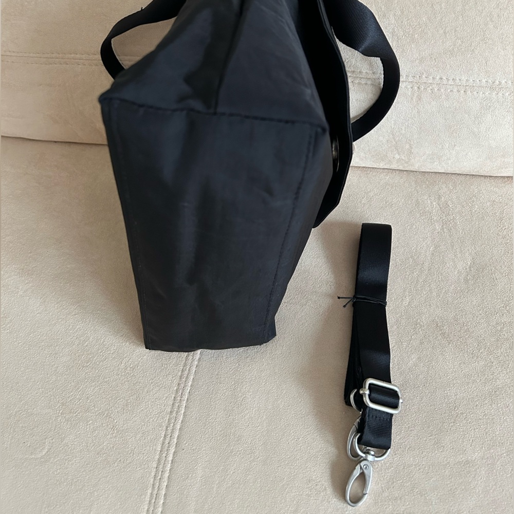 Baggallini Satchel, Tote with Multiple Compartments Turnlock, Crossbody Strap - Picture 10 of 15